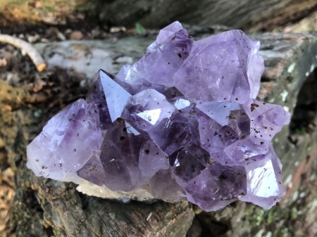 086-Super Drusa de Ametista Rutilada com Citrino -Transmutação, Proteção, Limpeza Energética, Coesão Familiar, Prosperidade - Imagem 4