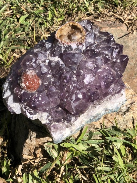 102-Super Drusa de Ametista, Calcita com Círculo e Caverna de Mini Pirâmides de Citrino-Poder Sexual, Empoderamento, Foco, Transmutação, Equílibrio, Prosperidade, Alegria pela Vida e Proteção