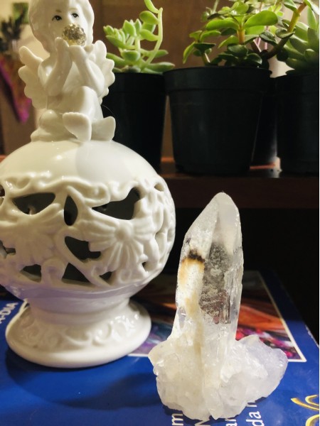 106-Mini Ponta de Quartzo Fantasma Rutilado com Cabelo de Anjo e Janela-Viagens Multidimensionais, Acesso Registro Akáshico, Harmonização e Equilíbrio para a Vida e para os Relacionamentos Familiares e Amorosos, Autocontemplação , Autorreflexão, Adivinhações, Proteção e Energização.