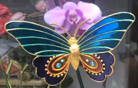 158-Borboleta feita a mão com Técnica de Vitral com Ventosa -Transmutação, Superação, Amadurecimento, Renascimento e Alegria  